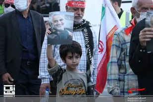پیاده روی کاروان زیارتی و سیاحتی حرم امام خمینی(ره) از مسجد جامع رجایی شهر تا حرم مطهر
