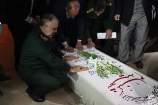 اصحاب رسانه گلستان با شهید گمنام دانشگاه علوم کشاورزی تجدید بیعت کردند