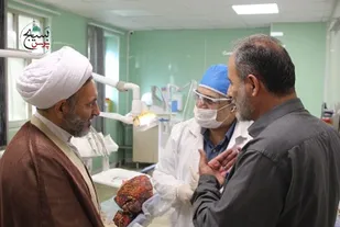 حجت&zwnj;الاسلام والمسلمین سرافراز به مناسبت روز پرستار از سه درمانگاه سپاه تهران بزرگ بازدید کرد