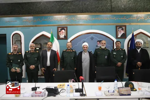 آیین تکریم و معارفه مسئول سازمان بسیج دانش‌آموزی با حضور سردار سلیمانی