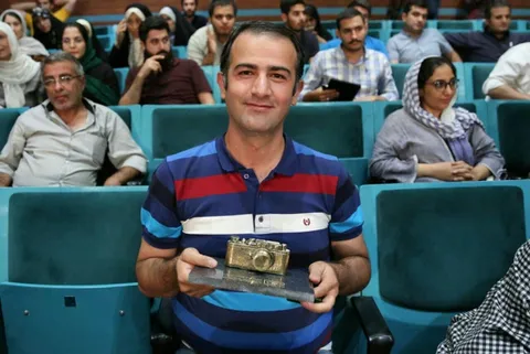 امام جمعه زنگ می زند، عکاس غافلگیر می شود