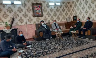 تجلیل از خانواده اولین شهید امر به معروف و نهی از منکر فریمان