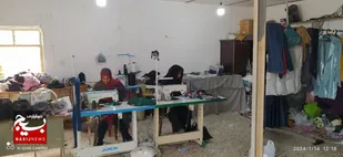 بانوی کارآفرینی که با ۲۴ سال تجربه در کارگاه خیاطی در راستای جهش تولید قدم برمیدارد