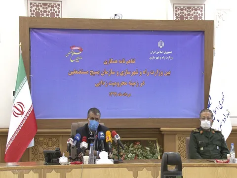 امضای تفاهم‌نامه همکاری با وزارت راه و شهرسازی در زمینه محرومیت‌زدایی