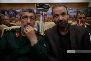 مردم در صحنه های حساس بر علیه دشمن به پیروزی رسیده اند