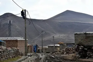 ۲۰ میلیارد تومان صرف توسعه برق روستاهای گناوه شد