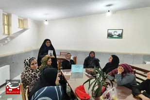 برگزاری نشست کتابخوان کتابداران و بانوان خانه دار در ملایر
