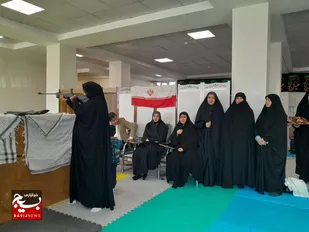 اجرای اولین دورۀ مسابقات تیراندازی بانوان در بخش شاندیز+تصاویر