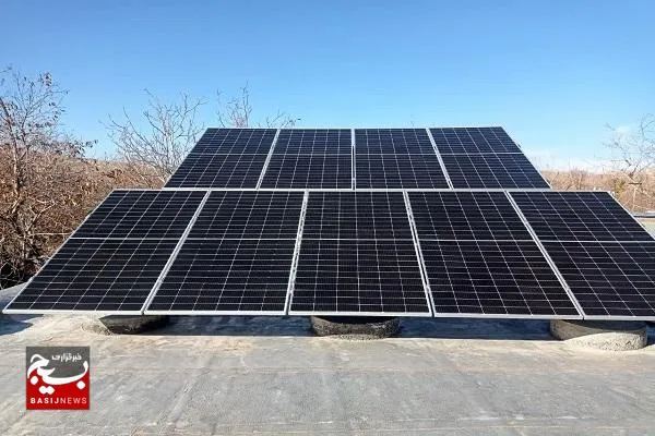 افتتاح ۱۳ واحد نیروگاه خورشیدی خانگی حمایتی در تویسرکان