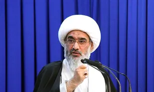 مسئولان به فکر توسعه اشتغال باشند