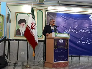 نماینده، ولی فقیه محور وحدت مردم و مسوولان است