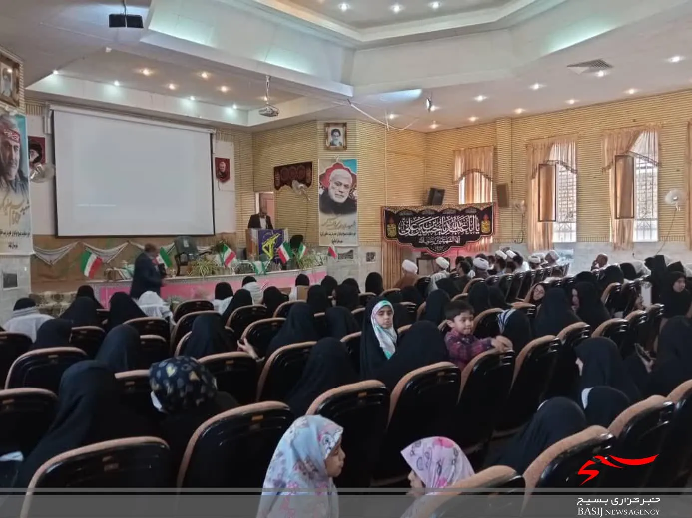 گرامیداشت یاد و خاطره زنان شهیده در شهرستان کهک قم