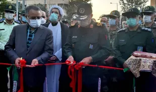 اهدا ۱۵۰ بسته لوازم التحریر به دانش آموزان جامعه هدف قزوینی