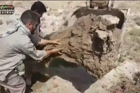 کشف پیکر مطهر یک شهید در جزیره مجنون