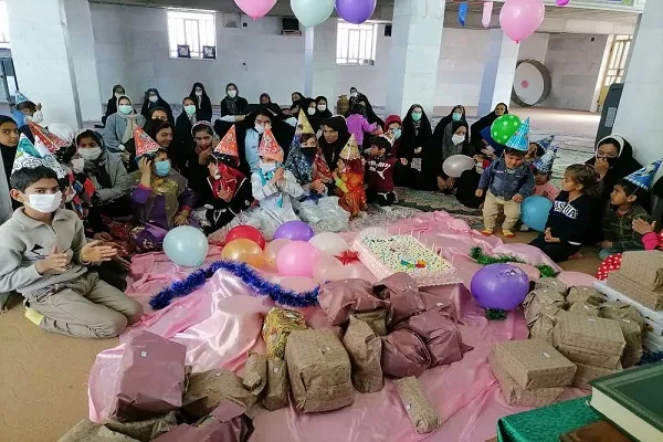 نمایشگاه تولیدات خانگی بانوان بسیجی در دهه فجر