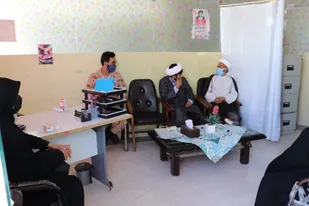 دیدار مسئول دفتر نمایندگی ولی فقیه سپاه شاهرود با خانواده های معسر+ تصاویر