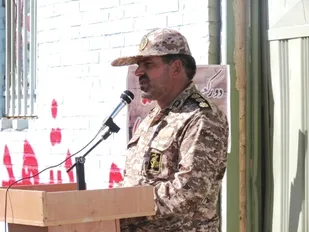 دشمن درصدد ایجاد فاصله بین جوانان با ارزشهاست