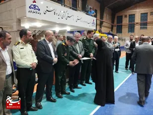 تجلیل از نفرات برتر جشنواره ورزشی گرامیداشت هفته دفاع مقدس در قزوین