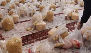 توزیع ۵۰۰ کیلو گوشت مرغ توسط بسیج سازندگی سپاه امام رضا(ع)