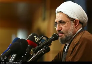 طرح موضوع "شورای رهبری" جفا به نظام اسلامی است