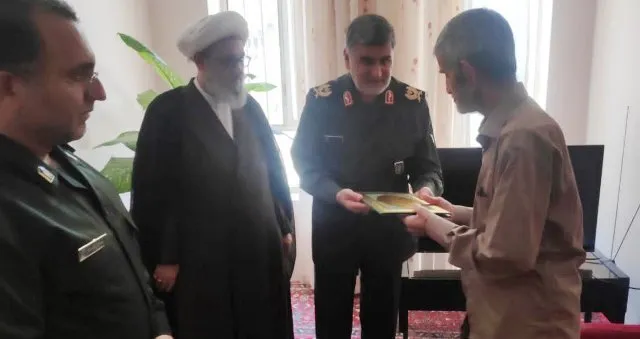 دیدار فرمانده سپاه امیرالمؤمنین(ع) با «علی فتاحی» جانباز شیمیایی دفاع مقدس و مبارز انقلابی