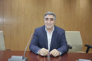 انقلاب اسلامی زیر بیرق آمریکا نمی&zwnj;رود/ از مسئولان مذاکره کننده گلایه داریم