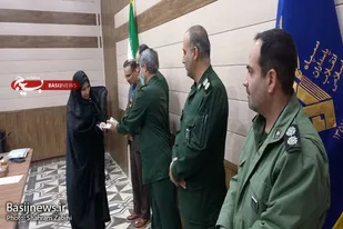 تجلیل از کادر درمان درمانگاه ولی عصر (عج) ملایر