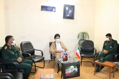 دیدار فرمانده سپاه بندرلنگه با امام جمعه به مناسبت 5مرداد
