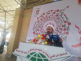 دفاع مقدس سند افتخار ملت ایران است