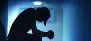 گروه های انحرافی در فضای مجازی نوجوانان را به سمت خودکشی سوق می&lrm;دهند