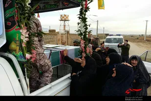 استقبال اهالی موسی&lrm;آباد نهاوند از ۲ شهید گمنام