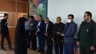 تجلیل از خانواده خبرنگار فقید سیدحمدالله خواهش نیک/ روزی که سید علی پلاتوی پدر را تکرار کرد +( تصاویر)