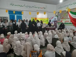 اجتماع دانش آموزی فرزندان حاج قاسم سلیمانی در بهاباد برگزار شد