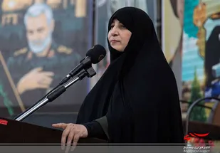 پوشش مناسب زمینه حضور اجتماعی مطمئن را برای بانوان ایجاد می&zwnj;کند