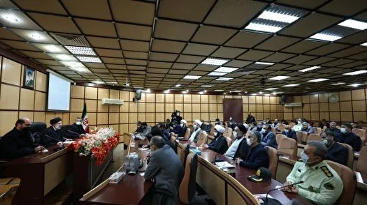در توزیع امکانات، سرانه جمعیت و ظرفیت‌های شهرستان‌ها را در نظر می گیریم
