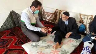 از ارائه خدمات درمانی تا توزیع ماسک رایگان در مناطق محروم استان زنجان به همت بسیج جامعه پزشکی