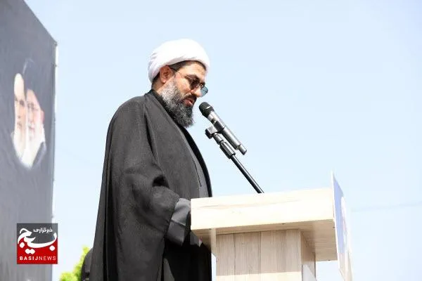 آیت الله طه‌محمدی نقش عمده‌ای در گسترش حوزه‌های علمیه داشت