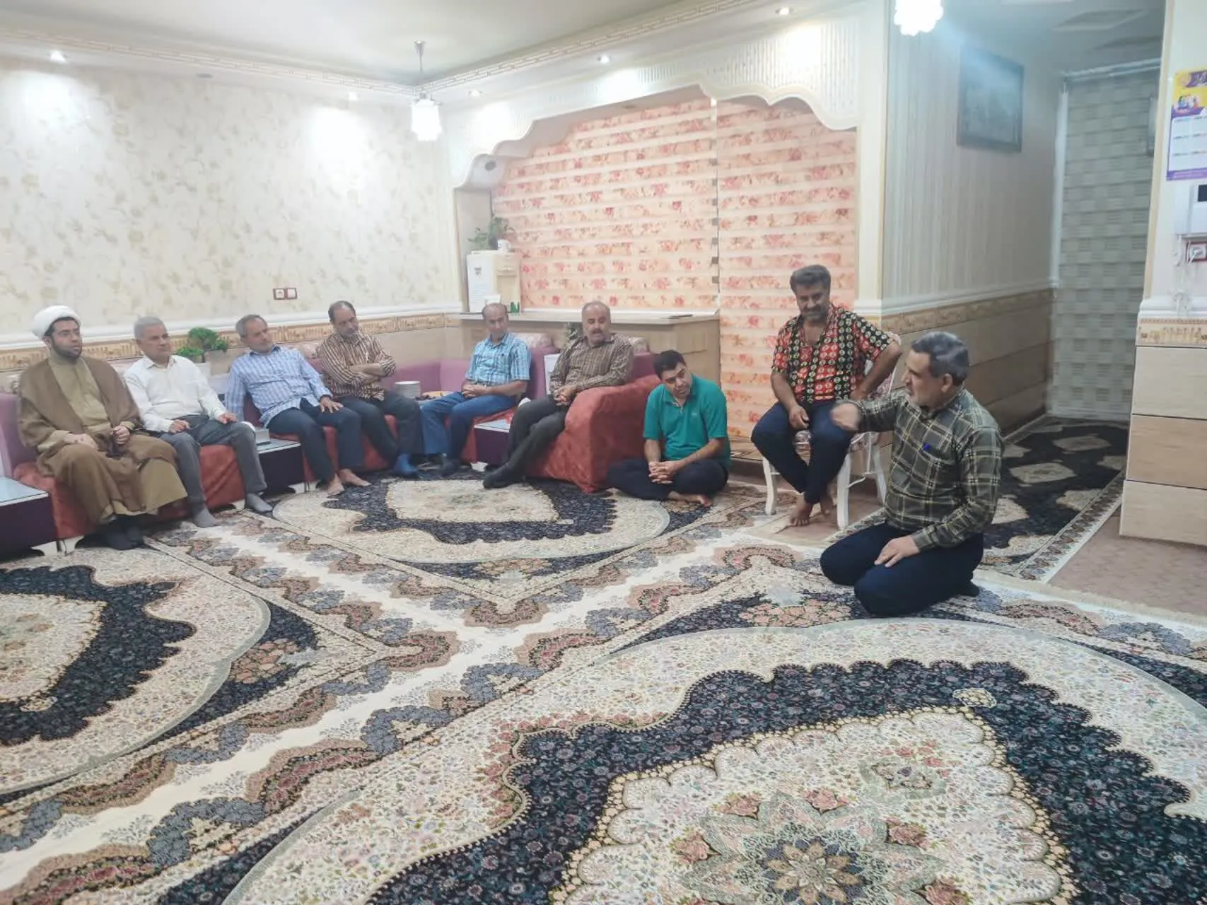 دیدار از خانواداشهید