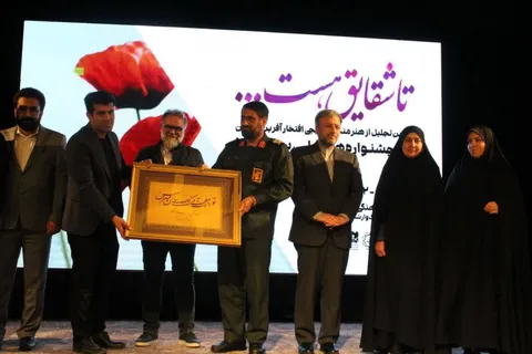 امسال حتماً یکی از رویداد های ملی بسیج هنرمندان را در شهر خرم آباد برگزار خواهیم کرد