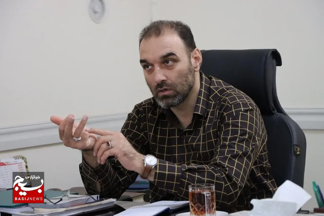 تشکیل ۸ کمیته تخصصی در راستای تسهیل نحوه ارتباط‌گیری با ادارات در خراسان رضوی