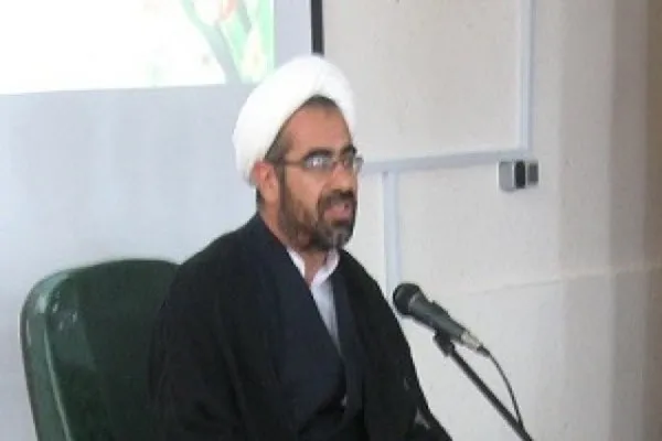 اخلاق فاطمی باید الگو زوج‌های جوان در جامعه شود