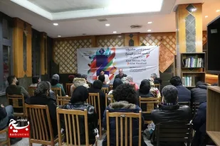 کافه کتاب تالار حافظ اتاق نقد آثار جشنواره فیلم فجر در شیراز شد