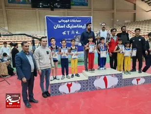 پرهام آژئیده جونقانی مقام&zwnj; دوم مسابقات ژیمناستیک استان را کسب کرد