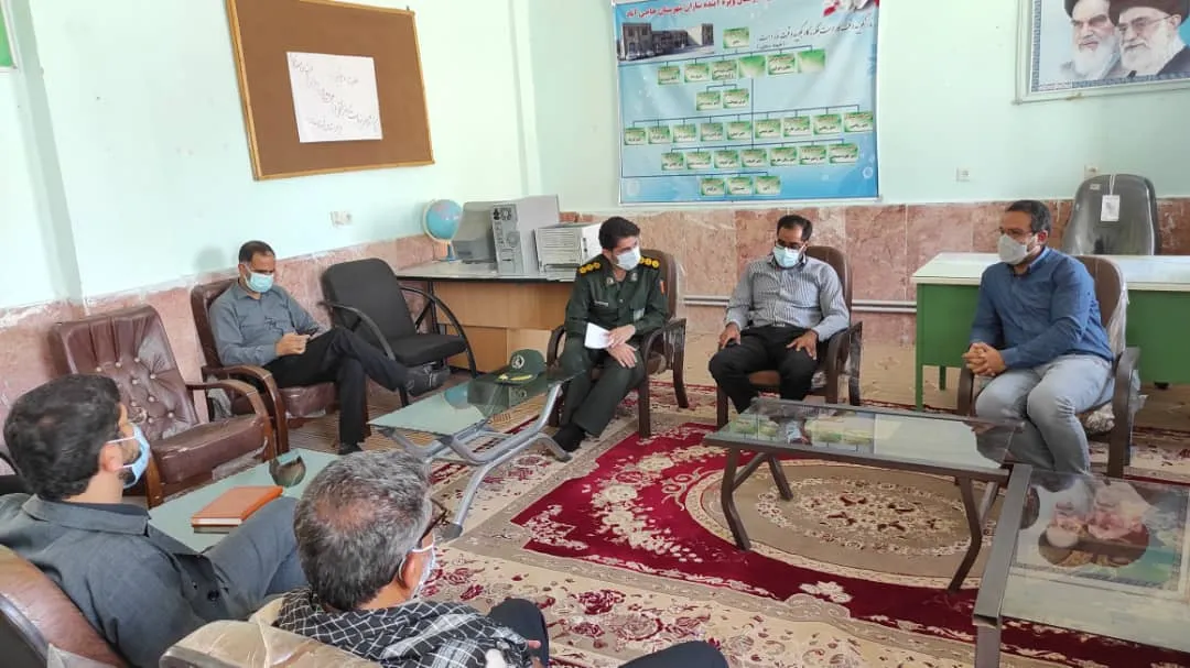 دیدار‌مسوول‌سازمان‌بسیج‌دانش‌آموزی‌سپاه‌امام‌سجاد‌علیه‌السلام‌با‌فرمانده‌ناحیه‌سپاه‌حاجی‌آباد