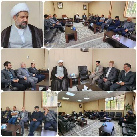 دیدار جمعی از هنرمندان با امام‌جمعه رباط‌کریم به مناسبت هفته هنر انقلاب اسلامی/ حمایت از هنرمندان و انتقاد از ضعف امکانات فرهنگی 