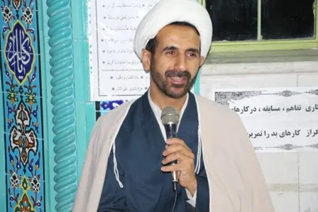 یکی از ابزار هایی که منافقون در دشمنی با مؤمنین به کار می گیرند، استهزاء و مسخره کردن است