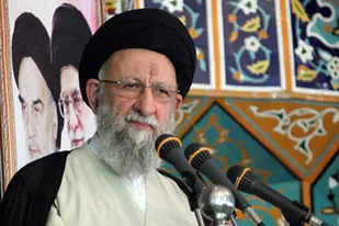 شناخت درست منکرات جامعه را از انحراف حفظ می&lrm;کند