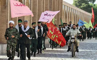 حرکت کاروان دوی امدادی عاشقان حسینی، زائران خمینی آغاز شد