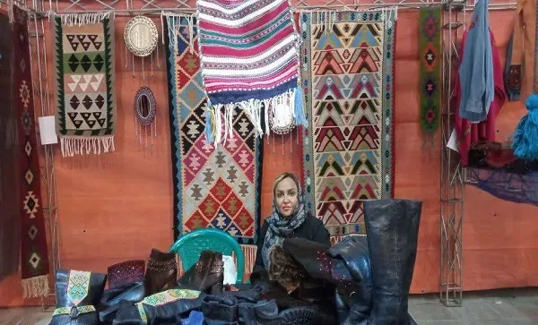 تولید قارچ و زعفران با کمک بسیج جهاد سازندگی/جوانان خودشان را باور داشته باشند
