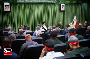 اصناف متدین از ابتدای نهضت امام خمینی(ره) در خط مقدم انقلاب بودند